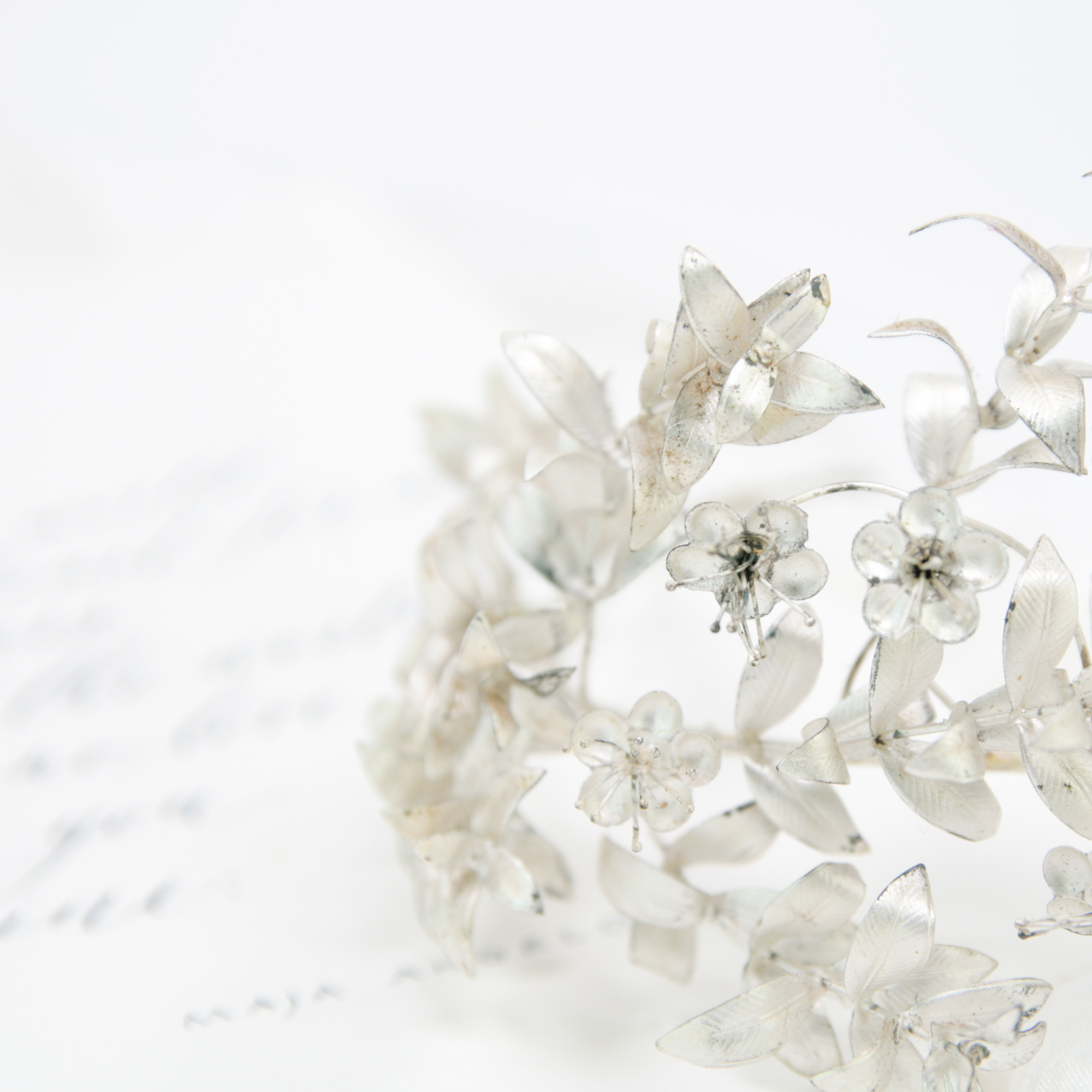 Antike versilberte Tiara Myrthe mieten Antike versilberte Tiara Myrthe mieten
