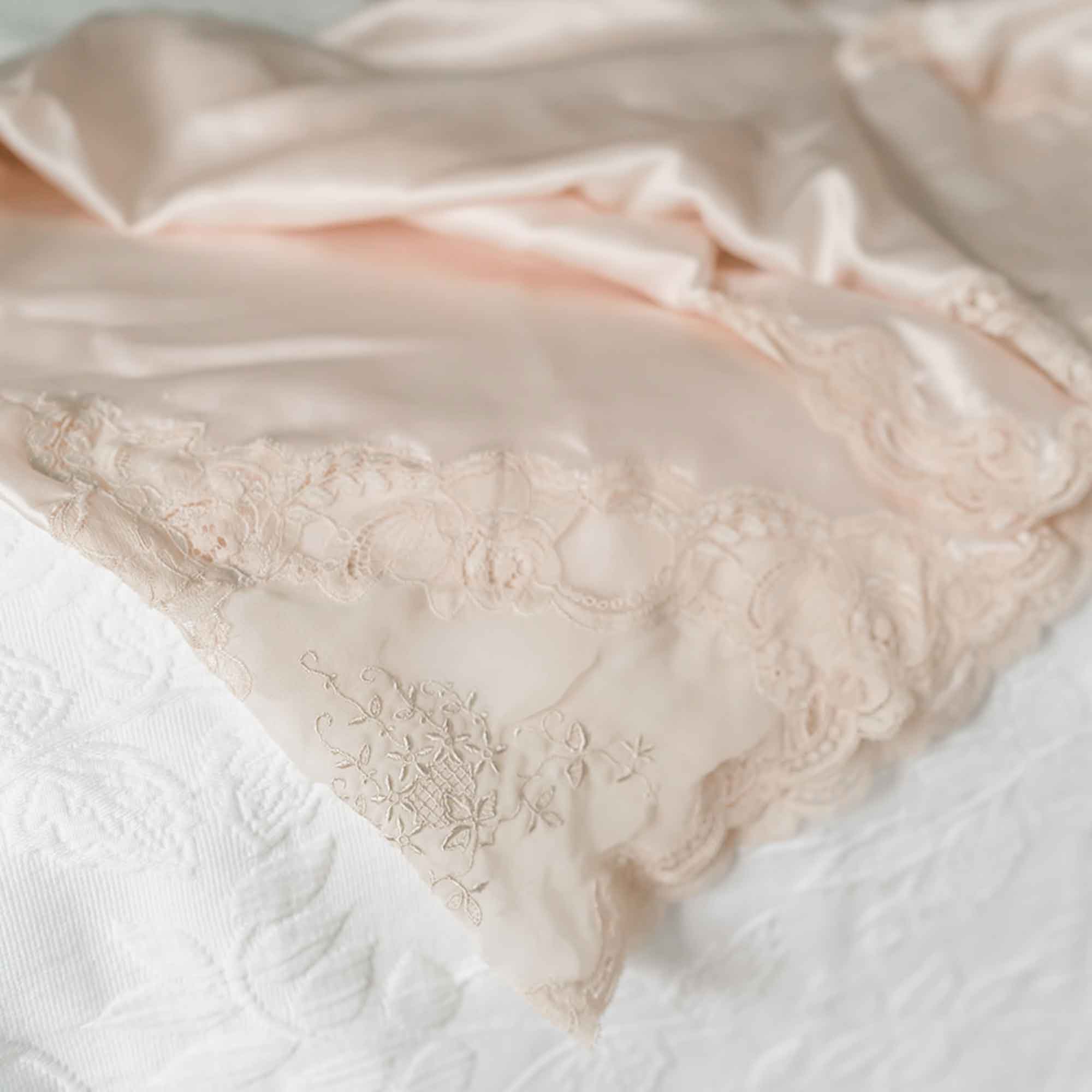 dior-boudoir-robe-wild-malva-7 Girl & a Serious Dream SWAN QUEEN lace bridal robe - ivory
