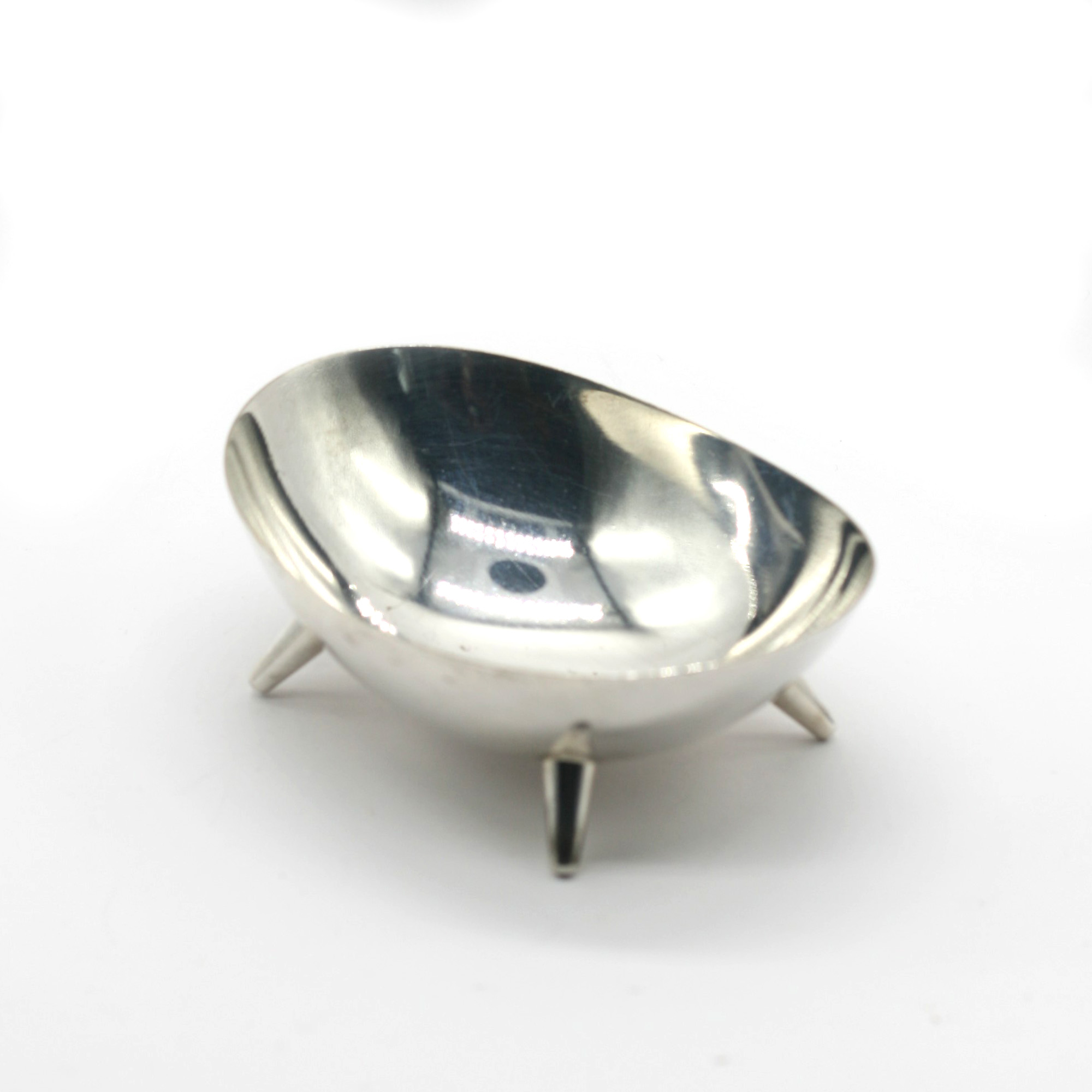 ringschale-mieten-oval-silber-01 Oval ring bowl on small feet, genuine silver-plated