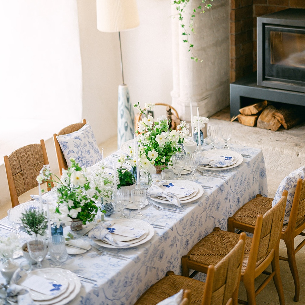 Linen table runner FRENCH COUNTRYSIDE blue - 40 x 250 cm Linen table runner FRENCH COUNTRYSIDE blue - 40 x 250 cm