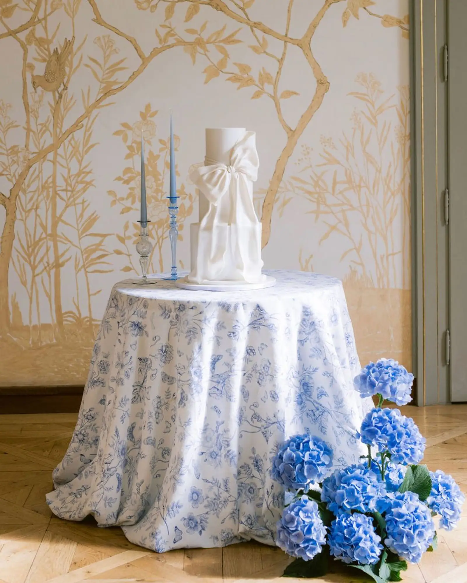 Linen table runner FRENCH COUNTRYSIDE blue - 40 x 250 cm Linen table runner FRENCH COUNTRYSIDE blue - 40 x 250 cm