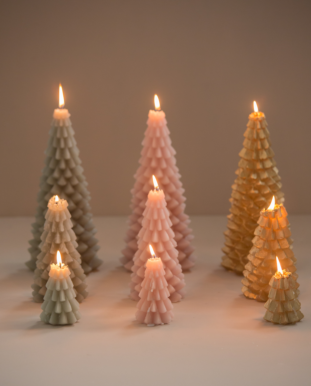 rustic-lys-kerzen-weihnachten-weihnachtsbaum-mood-2 rustic-lys-kerzen-weihnachten-weihnachtsbaum-mood-2